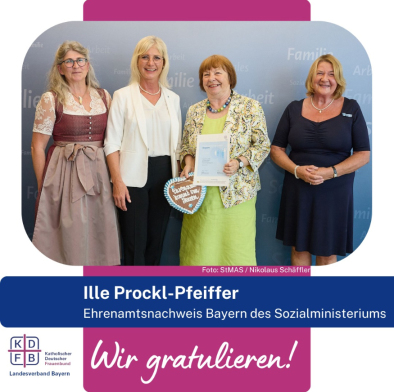 Ille Prockl-Pfeiffer erhält Ehrenamtsnachweis Bayern